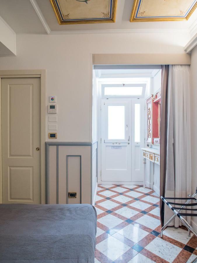 Opera Arte Rooms 雷卡纳蒂港 外观 照片